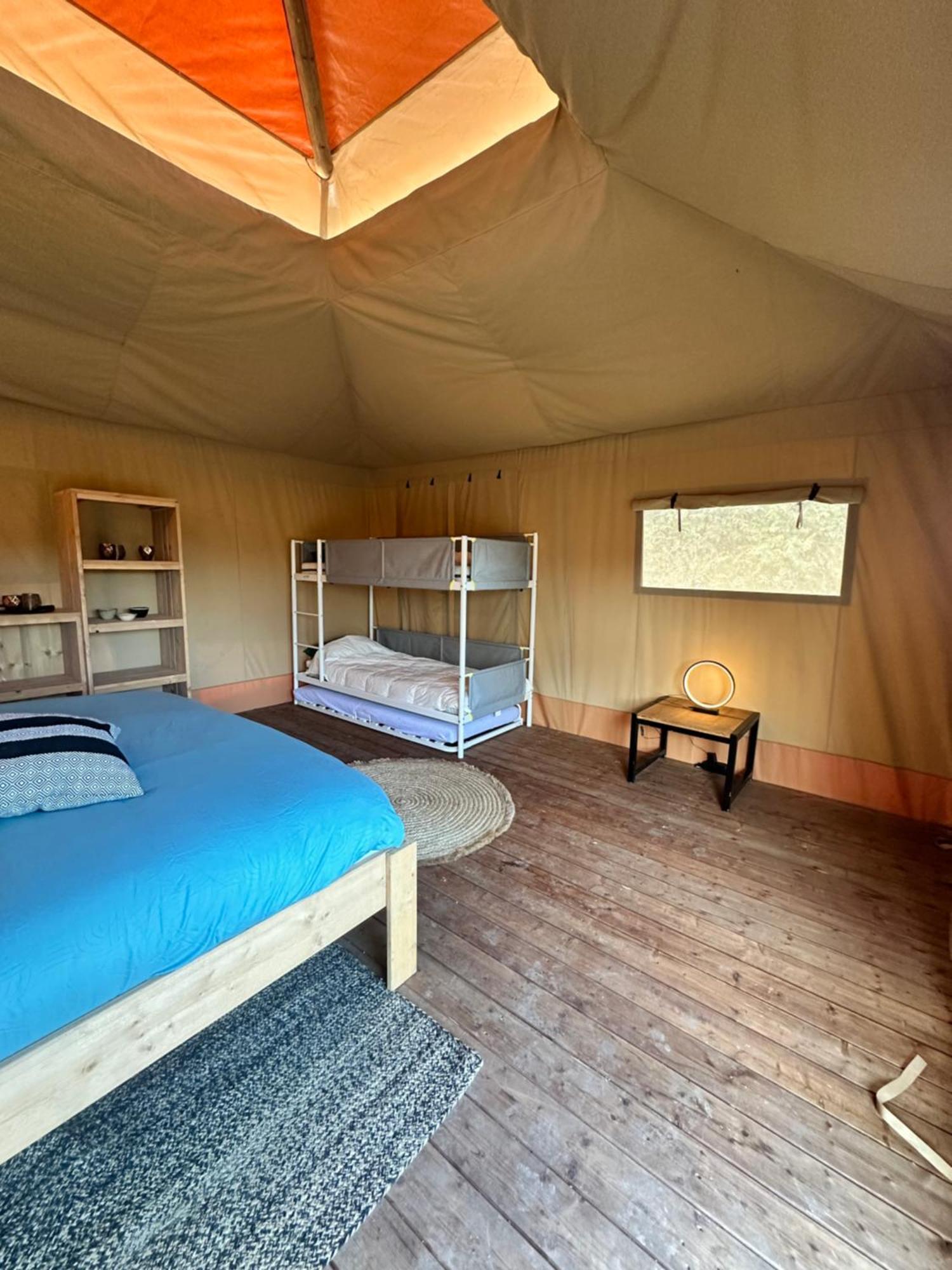 Hotel Back To Basic à Zwaanshoek Extérieur photo